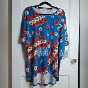 NWT Lularoe Irma Top Size Large